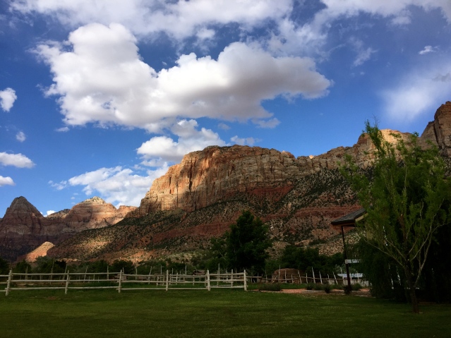 Photo of Driftwood Lodge View in Springdale - Zion
